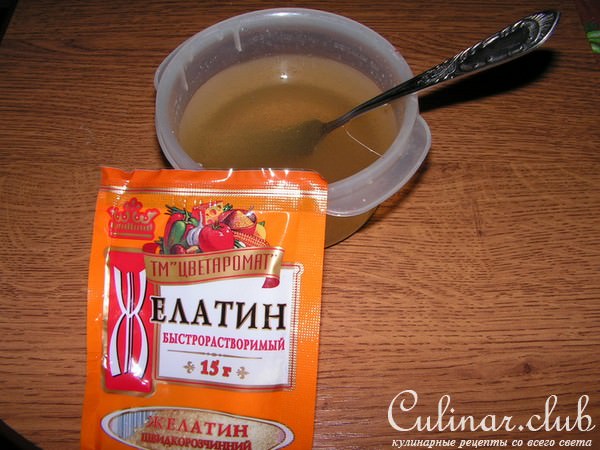 Летний пирог с ягодным желе