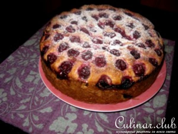 Пирог "Экспериментальный" вишневый, вкусный