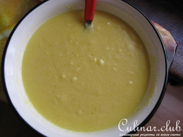 Манник с курагой и шоколадной глазурью