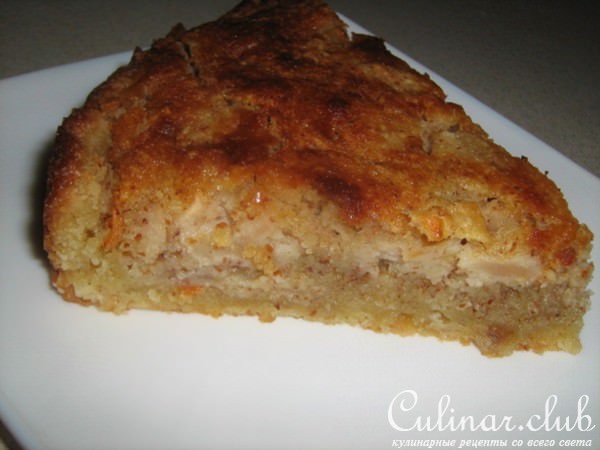 Яблочный пирог с миндальным кремом.