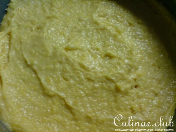 Пирог яблочный с курагой и карамелью