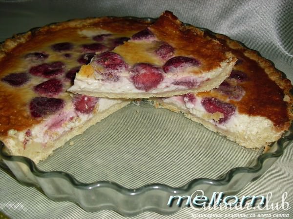 Тарт с клубникой и белым шоколадом