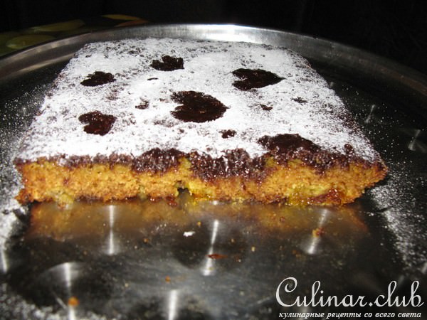 Манник с курагой и шоколадной глазурью