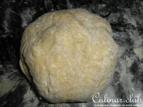 Яблочный пирог с миндальным кремом.