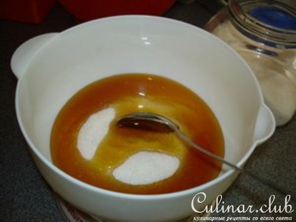 Свекла со сливами в яблочном соке
