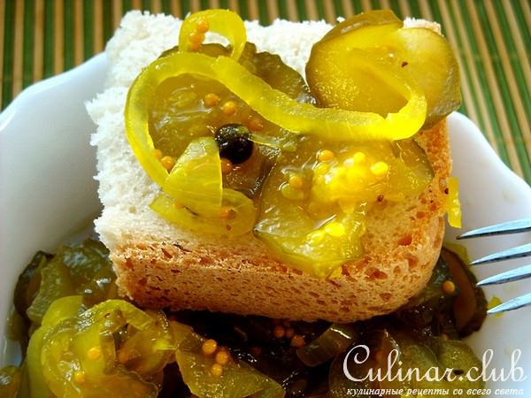 Пикули из огурцов для бутербродов (Bread and butter pickles)