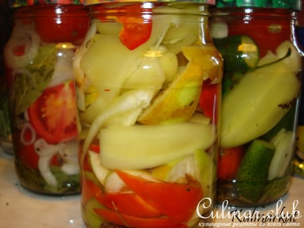 Перец, маринованный с яблочками