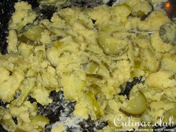 Соус с солеными огурцами