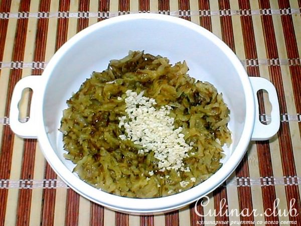 АДЖИКА ИЗ СОЛЕНЫХ ОГУРЦОВ