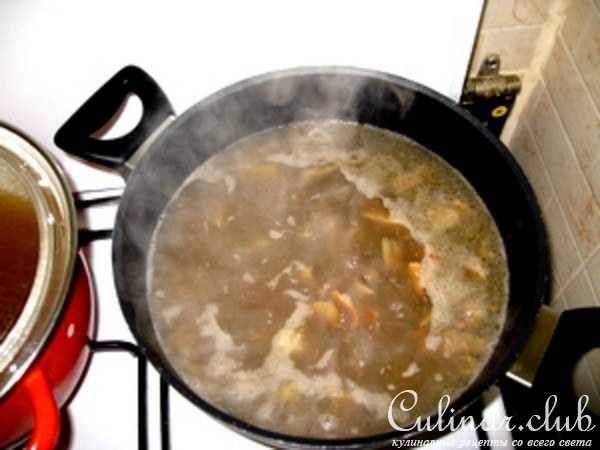 Cуп чечевичный с грибами.