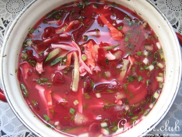 Свекольник холодный,с "крабовым" мясом.