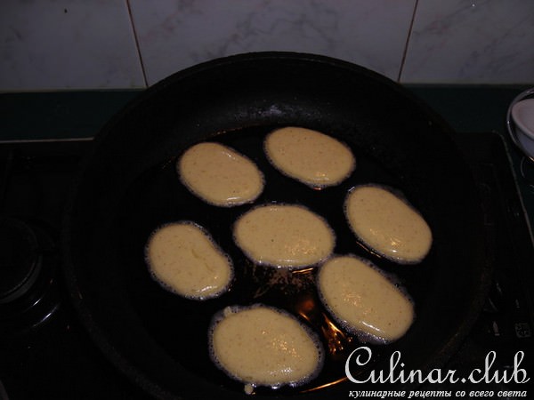 Бульон с блинчиками из манки