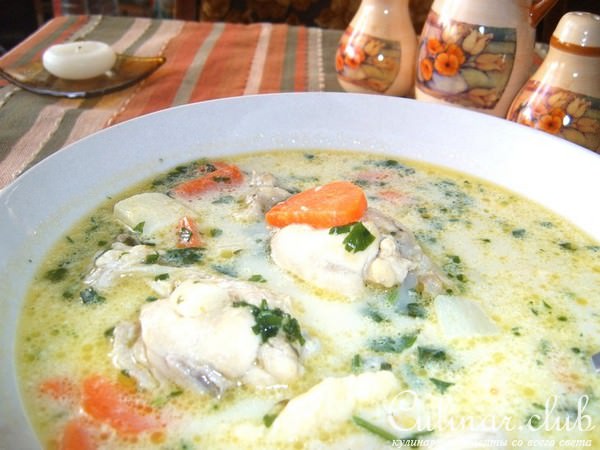 Спаржевый-куриный суп со сливками и галушками