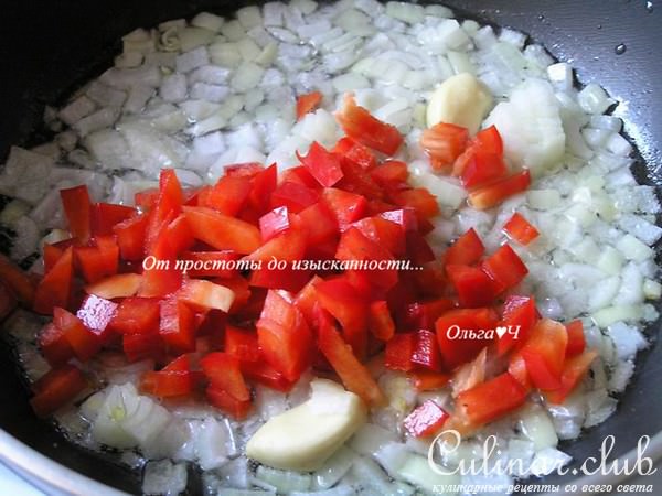 Легкий горохово-овощной суп с мидиями