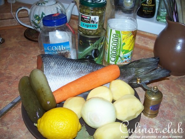 Солянка из семги с каперсами и оливками