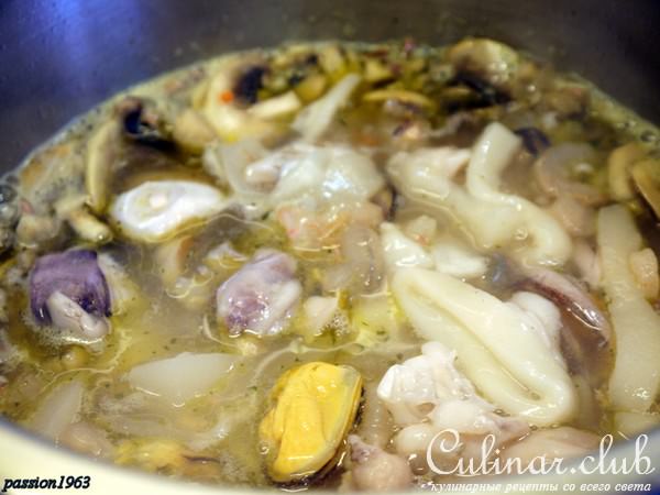 Касолет с дарами моря (Cassolette aux fruits de mer)