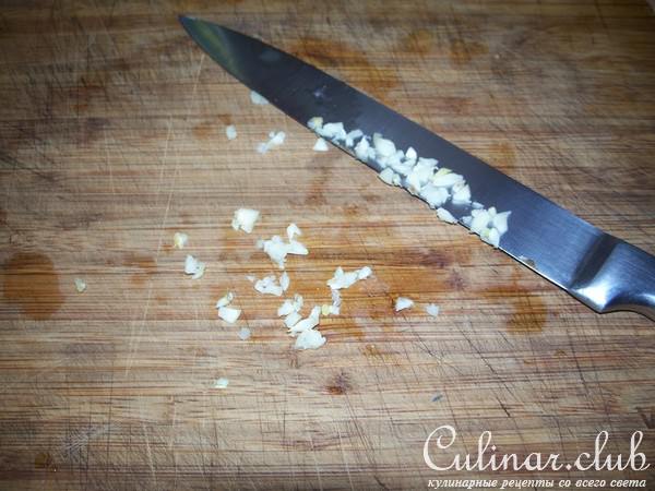 Солянка из семги с каперсами и оливками