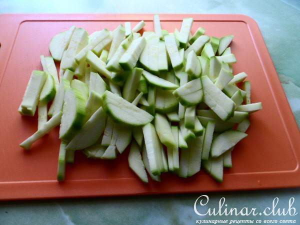 Лёгкий рыбный суп с овощами.