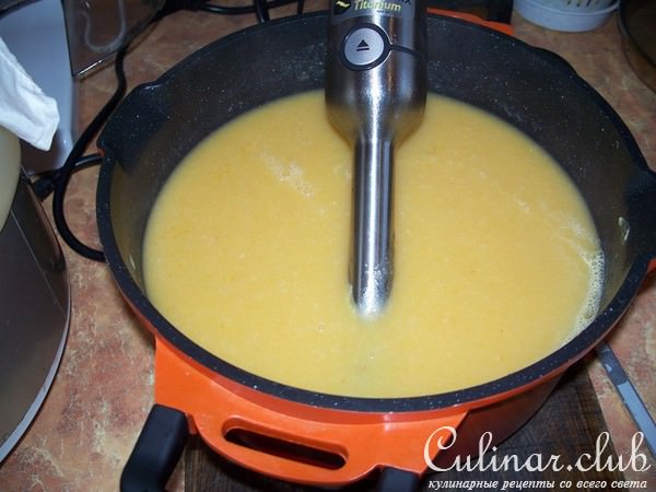 Сливочный креветочный суп с нори-чипсами