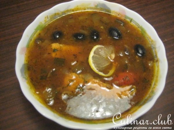 Рыбная солянка с грибами.