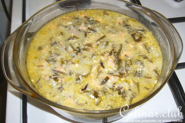 Суп рыбный густой с морской капустой и сыром