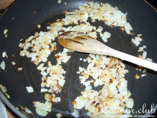 Солянка из семги с каперсами и оливками