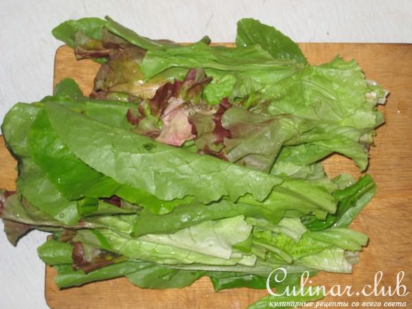 Салатный суп с солеными огурцами.