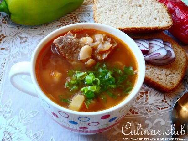 Суп с фасолью,телятиной и печёными овощами.
