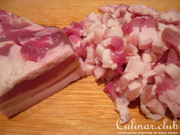 Фасолевый суп с пастой и копченостями