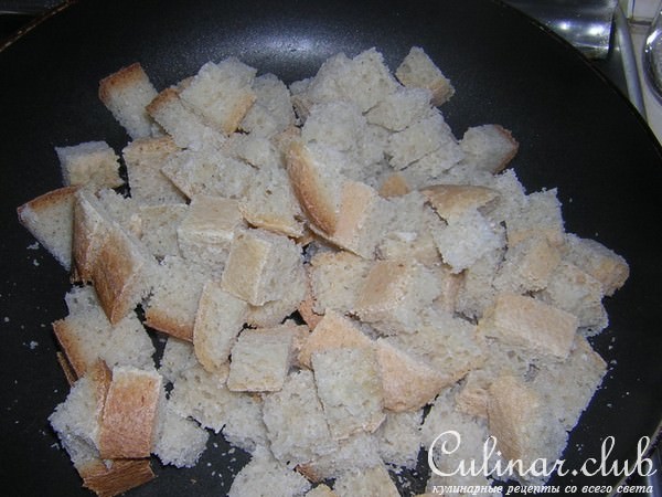СУП С ЧЕСНОЧНЫМИ ГРЕНКАМИ НА МЯСНОМ БУЛЬОНЕ