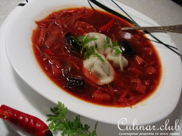 Постный борщ с грибами, черносливом и грибными ушками. Тест-драйв VITEK