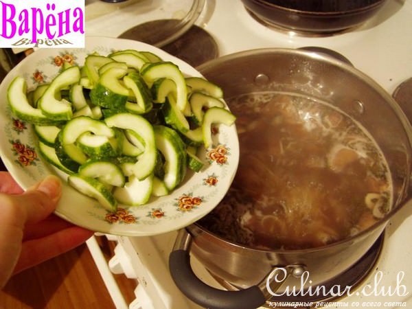 Грибной суп с рисовой лапшой
