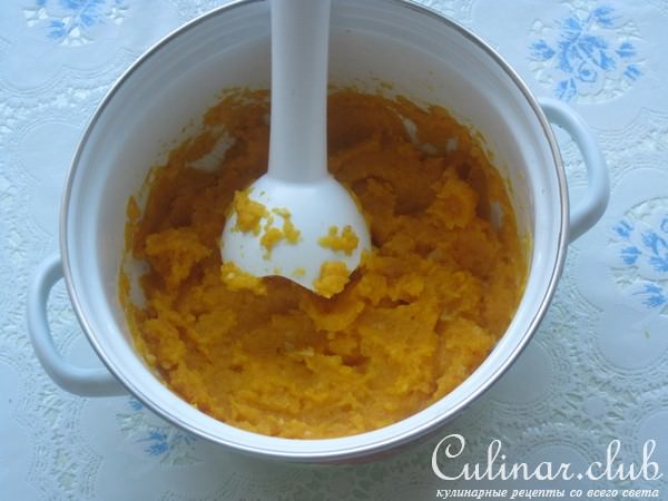 Суп из запеченной тыквы с диким рисом