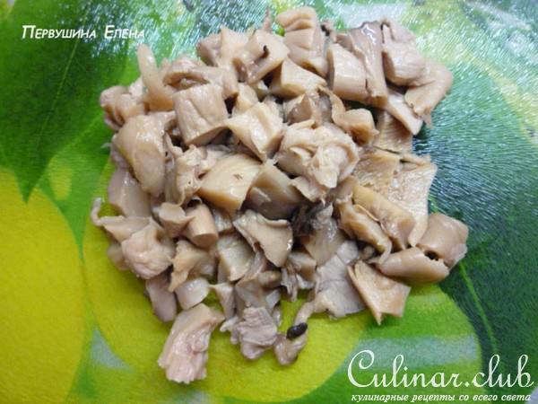 Рисовый суп с маринованными грибами и красной фасолью