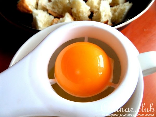 Чесночный французский суп с крутонами