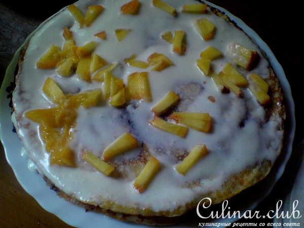 Блинный торт с персиками