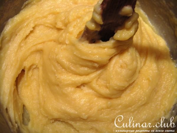Профитроли с клюквенным курдом