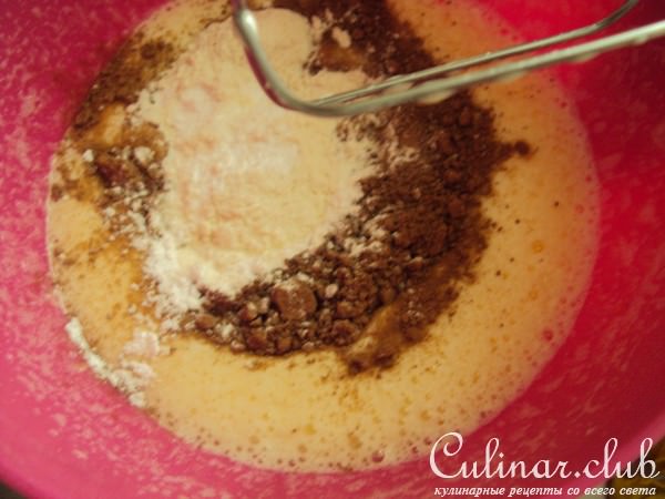 Клубничный торт с шоколадной глазурью для Самой-самой девушки!.. :)