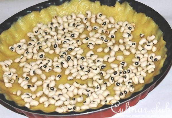 Пирог-торт с черносливом и грецким орехом