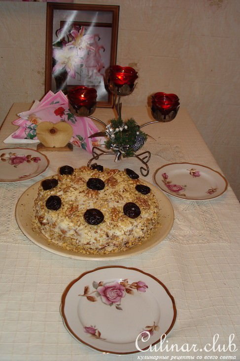 Тортик с черносливом (крем кисло -сладкий)