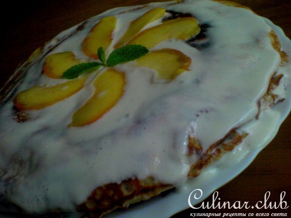 Блинный торт с персиками