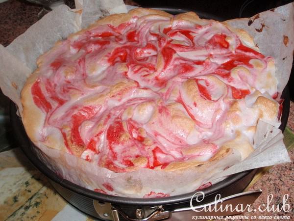 торт" Творожник с клубникой"