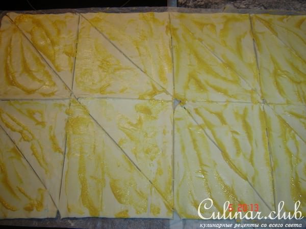 Пикантные рогалики с беконом и горчицей