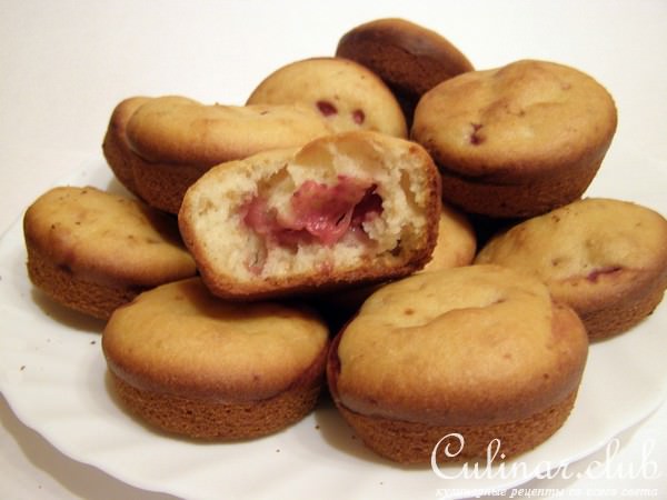Маффины с клубникой