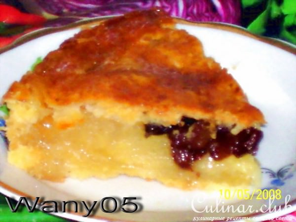 Закрытый яблочный пай с изюмом
