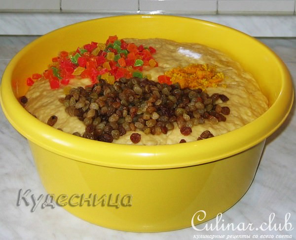 КУЛИЧ НА ЗАВАРНОМ ТЕСТЕ (вариант)
