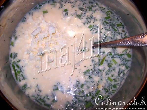 Сырно-сливочный киш-суфле с помидорами и беконом