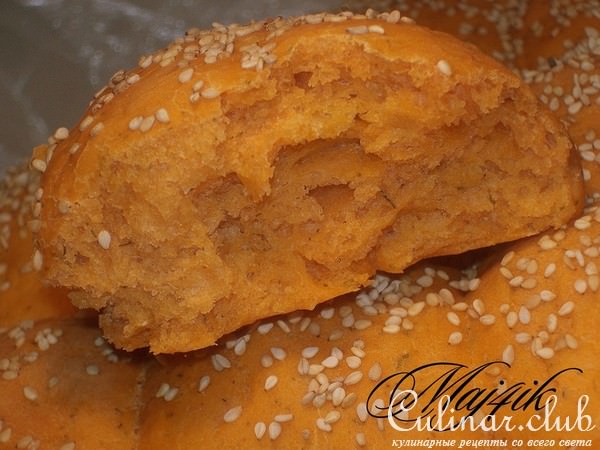 Нежные и пикантные томатные булочки (на томатном соке)