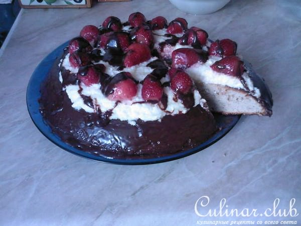 Клубничный торт с сыром
