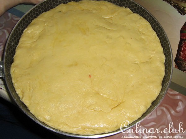 пирог с грибами и сыром